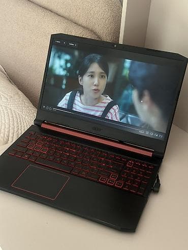 aser swift: Игровой ноутбук Acer Nitro 5 (серия AN5xx) в черно-красном дизайне — 1