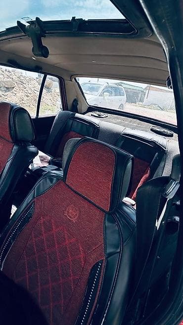 Volkswagen Cabrio: 1993 г., Седан — 2