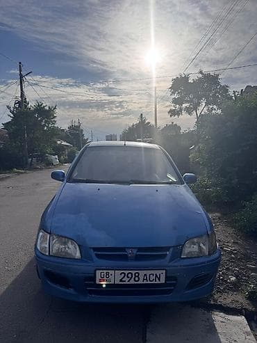 Mitsubishi Space Star: 2001 г., 1.3 л, Механика, Бензин, Минивэн