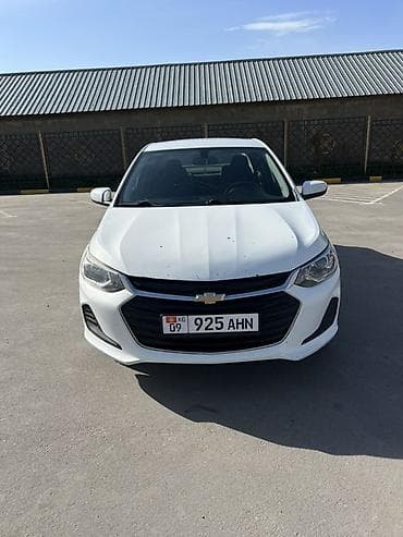 mersedes e: Chevrolet Onix: 2020 г., 1 л, Автомат, Бензин, Седан — 7