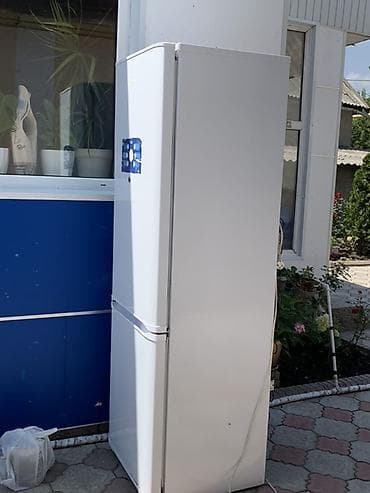 indesit холодильник: Холодильник двухкамерный, белый, с нижней морозильной камерой. Бирюса — 1