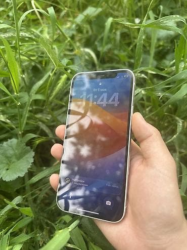 Мобильные телефоны и аксессуары: IPhone 12, 64 ГБ, 75 % — 2