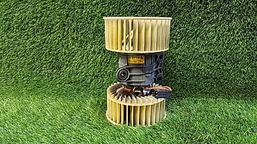 Моторчик печки Е39 8 385 558 Год 2005 В отличном состоянии, очень