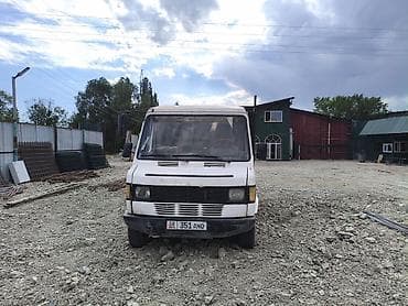 Легкий грузовик, Mercedes-Benz, Стандарт, 3 т, Б/у — 2