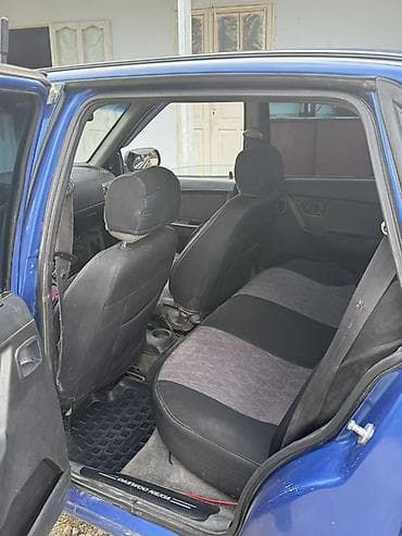 тез арада: Daewoo Nexia: 2008 г., 1.6 л, Кол менен иштөөчү, Бензин, Хетчбек — 7