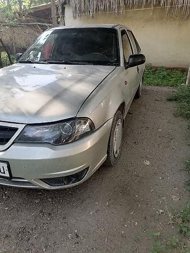 Daewoo Nexia: 2009 г., 1.5 л, Механика, Бензин, Седан