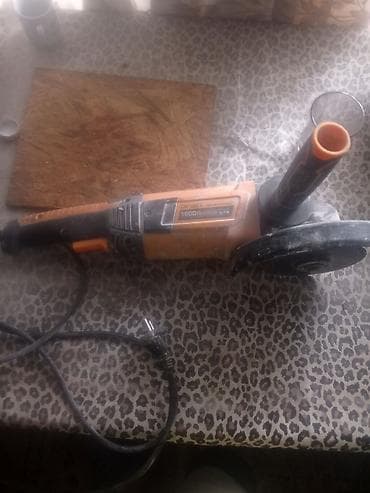 станок для кафель: Угловая шлифмашина (болгарка) DECO DAG-125 - Диаметр диска: 125 мм - — 3