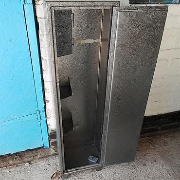 советский шкаф для посуды: Металлический сейф-шкаф для хранения оружия/инвентаря + комплект — 2