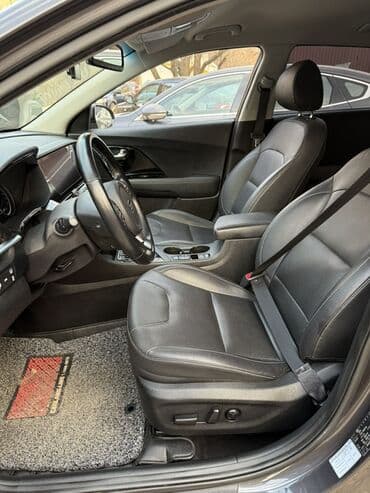 купить фораннер в бишкеке: Kia Niro: 2019 г., 1.6 л, Робот, Гибрид, Кроссовер — 10