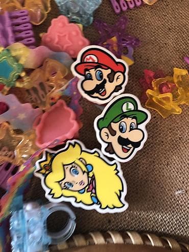 it line kg: Продаю большой лот игрушек из Kinder Surprise, всего 106 штук. В — 3