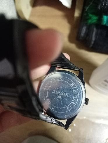 low ii: Классические наручные часы с металлическим браслетом - Корпус и — 3