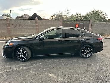 byd e2 2023: Toyota Camry: 2019 г., 2.5 л, Автомат, Бензин, Седан — 3
