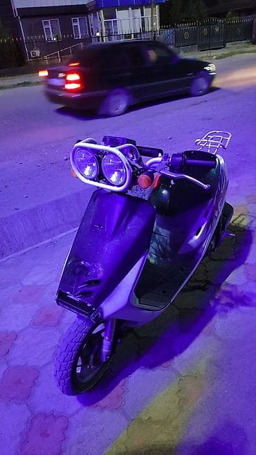 Тип скутера Honda, 50 куб. см, Бензин, Б/у at lalafo.kg Тип скутера Honda, 50 куб. см, Бензин, Б/у