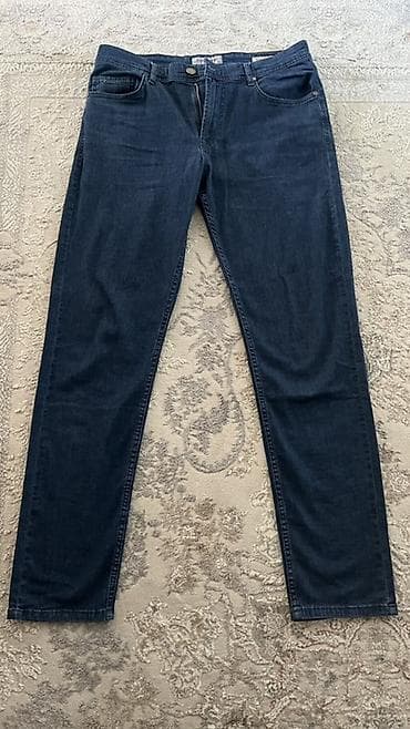 Мужские джинсы, носил всего лишь 1 раз, просто цвет не понравился