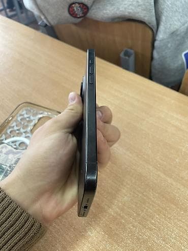 mi account: 16 pro max
akb: 97 🔋
Есть царапины на экране 
Цена: 80,000 — 3