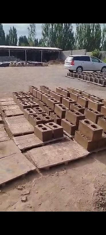 лампы прожекторы: Пресс-формовочная линия для производства строительных блоков/кирпича — 2