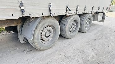 belarus 82: Тягач, Volvo, 2005 г., Тентованный — 3