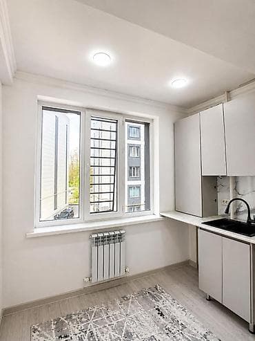 двер между комната: Светлая 1‑комнатная квартира с современным ремонтом и продуманной — 4