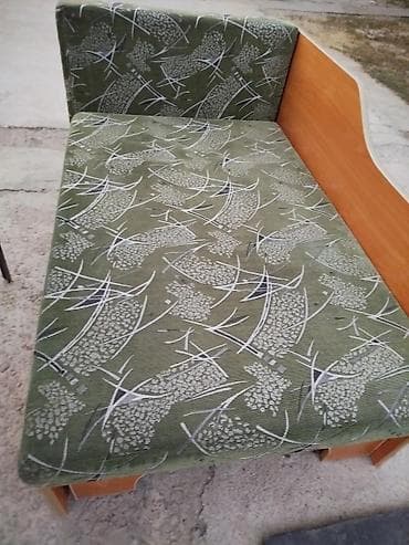 пос: Прямой диван, Б/у — 1