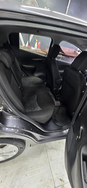 Продажа авто: Chevrolet Spark: 2017 г., 1 л, Автомат, Бензин, Хэтчбэк — 9