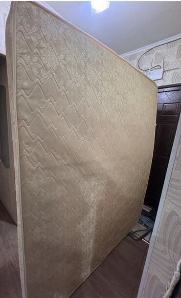 Продаю б/у матрац. 2000с Размер: 160х200