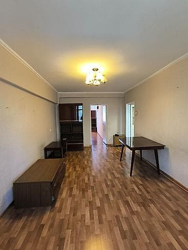 квартира город токмак: 2 комнаты, 44 м², Индивидуалка, 3 этаж, Старый ремонт — 4