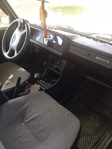 70 сом: ВАЗ (ЛАДА) 2107: 2011 г., 1.6 л, Кол менен иштөөчү, Бензин, Седан — 2