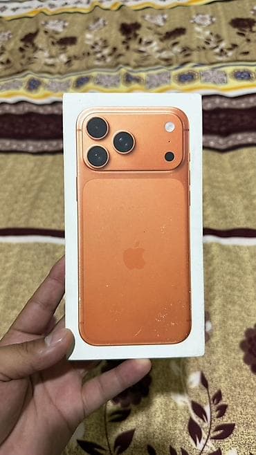 IPhone 17 Pro Max, Б/у, 256 ГБ, Оранжевый, Коробка, 100 % — 2