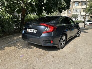 расрочка машын: Honda Civic: 2017 г., 2 л, Вариатор, Бензин, Седан — 4