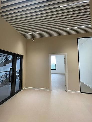 Коммерциялык мүлк: Кеңселерди ижаралоо, 27 м², Бизнес борборунда, 1-катар, Коопсуздук системасы менен, Юридикалык дареги менен — 10