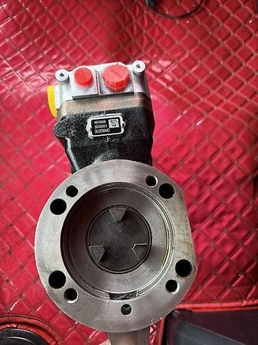 Компрессоры: Продам воздушный компрессор новый на Шахман Cummins двигатель новый — 2