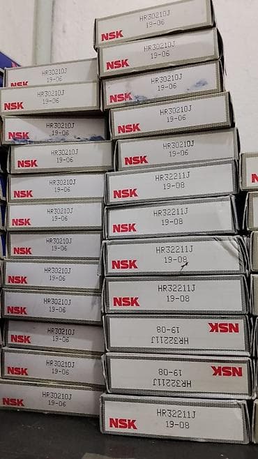 100: Подшипники роликовые конические NSK Модели на фото: - HR30210J — 1