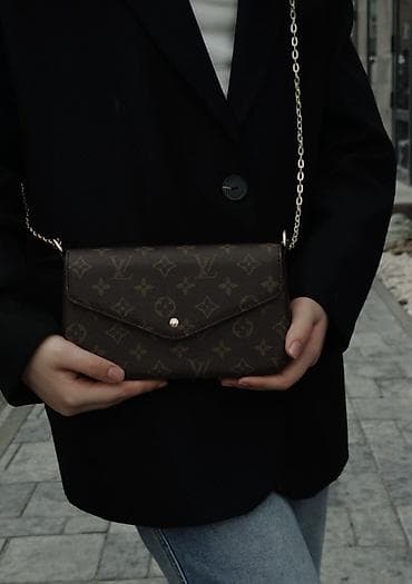 барсетка lv: Сумка-клатч Louis Vuitton Monogram с плечевой цепочкой - Формат — 1