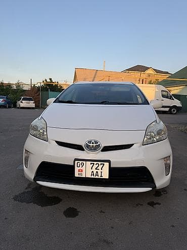 toyota prius 2013: Toyota Prius: 2013 г., 1.8 л, Вариатор, Гибрид, Хэтчбэк — 8