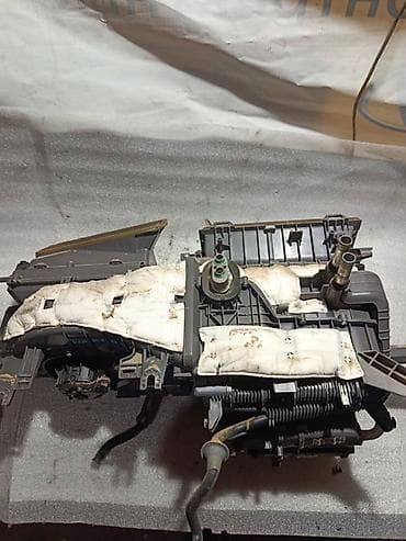 электромоторы: Корпус печки (блок отопителя/климат‑бокса) для Kia K7 (YG), 2‑е — 1