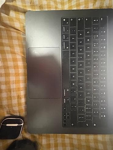 apple компьютер: MacBook Pro 14" (ноябрь 2023) - Чип: Apple M3 Pro - Оперативная — 2