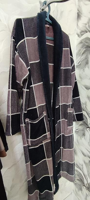 Спорттук костюмдар: Продаю халат банныймужской,мохровый.( Турция)б/у. в отличном — 2