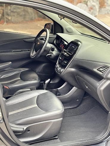 машина 8000: Chevrolet Spark: 2021 г., 1 л, Автомат, Бензин, Хэтчбэк — 9