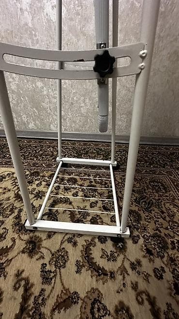 комод с зеркалом бу: Набор для дома: напольное зеркало, тумбочка и масляный обогреватель — 4