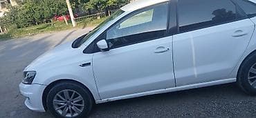 голфь 3: Volkswagen Polo: 2015 г., 1.6 л, Автомат, Бензин, Седан — 4