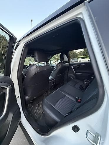 Продажа авто: Toyota RAV4: 2019 г., 2.5 л, Автомат, Гибрид, Кроссовер — 6
