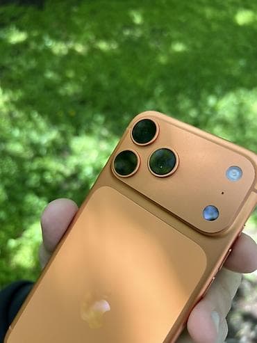 чехол 12pro: Продаю 17 Pro Max |256GB| |🔋100%| 61 цикл |цвет Оранжевый🟠| — 4