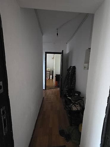 элитка кг: 1 комната, 32 м², 1 этаж — 3