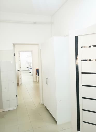 работа на поле: Стоматолог. Аренда места. Ошский рынок / базар — 1