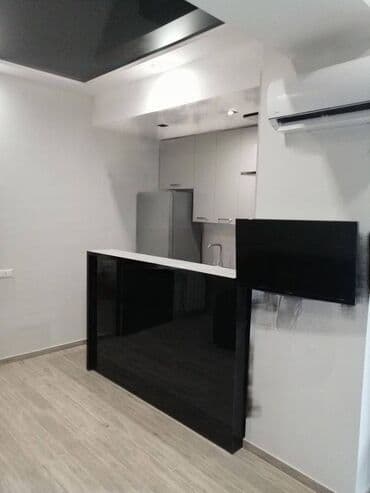 Weltmeister: 1 бөлмө, Кыймылсыз мүлк агенттиги, Чогуу жашоосу жок, Толугу менен эмереги бар — 3