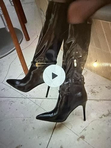 Женские высокие сапоги на шпильке - Материал: масляная кожа