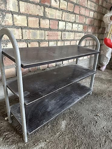 барная столешница: Торговое оборудование для магазина/выставки. Витринная полка стеллаж — 3