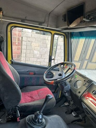 продажа грузовых прицепов бу: Грузовик, Mercedes-Benz, Дубль — 6