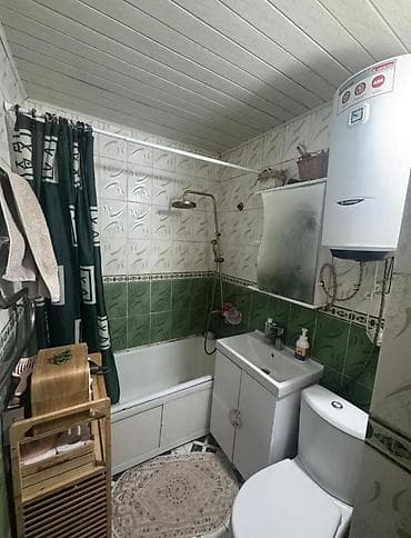2 комнаты, 42 м², Хрущевка, 1 этаж, Косметический ремонт at lalafo.kg 2 комнаты, 42 м², Хрущевка, 1 этаж, Косметический ремонт