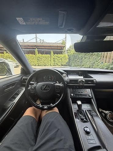 Продажа авто: Lexus IS: 2017 г., 2 л, Автомат, Бензин, Седан — 9